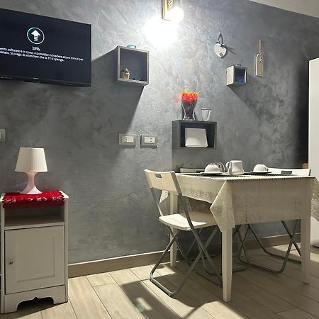 Vico21 Guest House Naples Extérieur photo