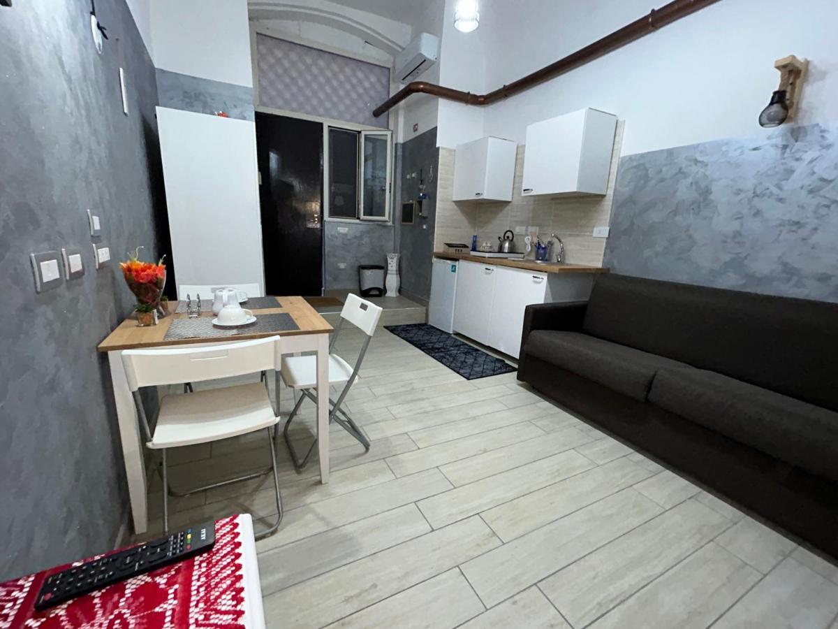Vico21 Guest House Naples Extérieur photo